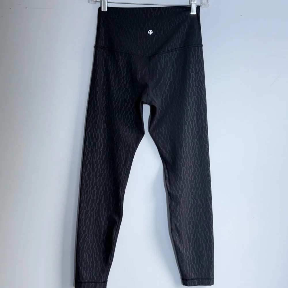 Lululemon Align High Rise Pant 25" Segment Emboss Black Leggings 6 Nulu W5DUYS - Picture 12 of 15